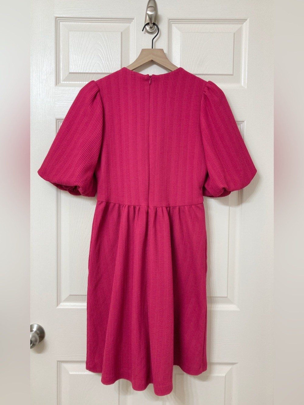 Maggy London Pink Seersucker Puff Sleeve Babydoll Mini Dress 6 Summer Resort - Picture 3 of 5
